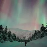 Willa Stornes Panorama Grinde (Nordreisa)